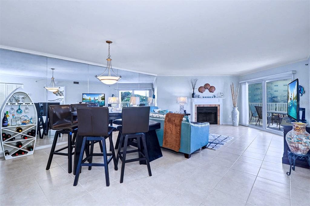 18400 GULF BOULEVARD 1302 photo 7