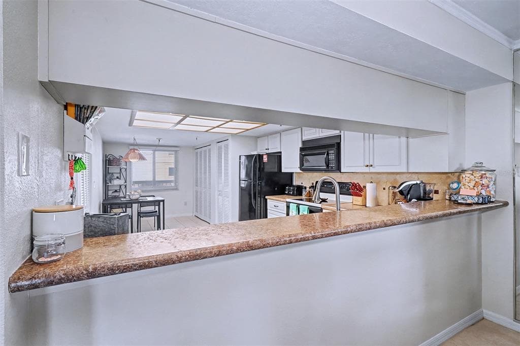18400 GULF BOULEVARD 1302 photo 15