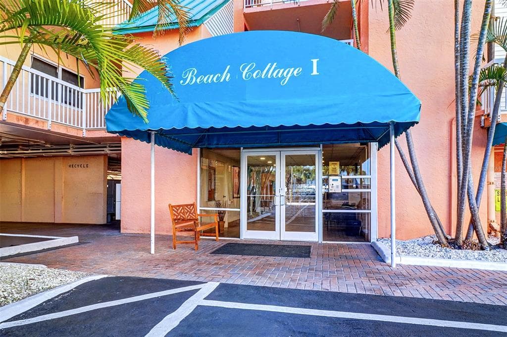 18400 GULF BOULEVARD 1302 photo 4