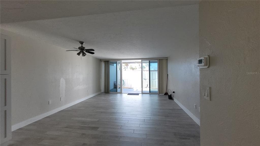 500 TREASURE ISLAND CAUSEWAY 106 photo 23