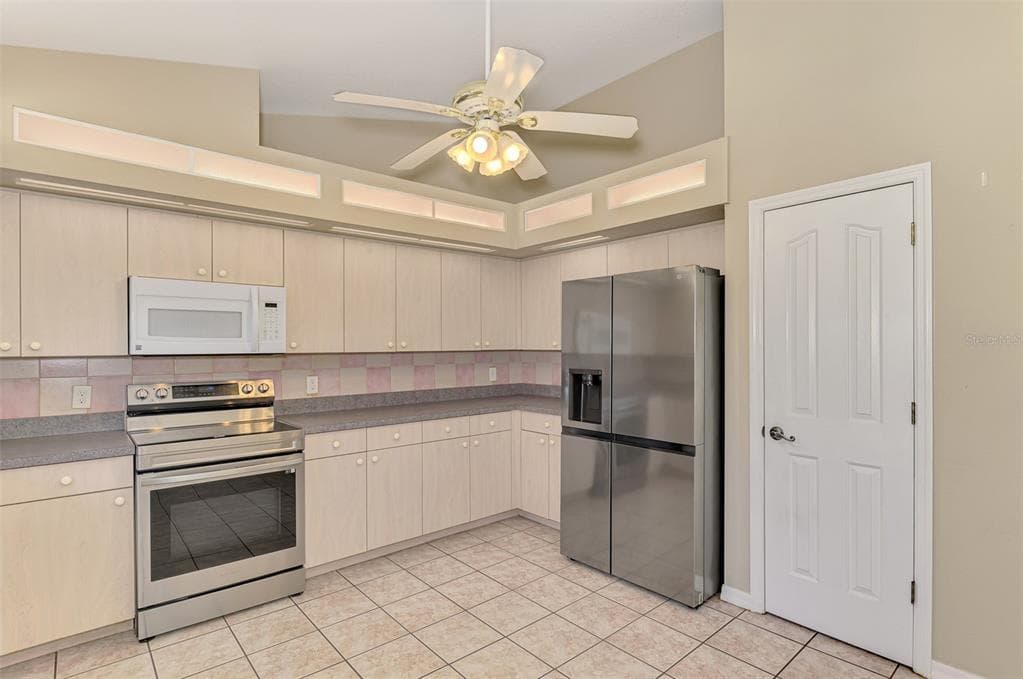 4041 BARBARY LANE photo 20