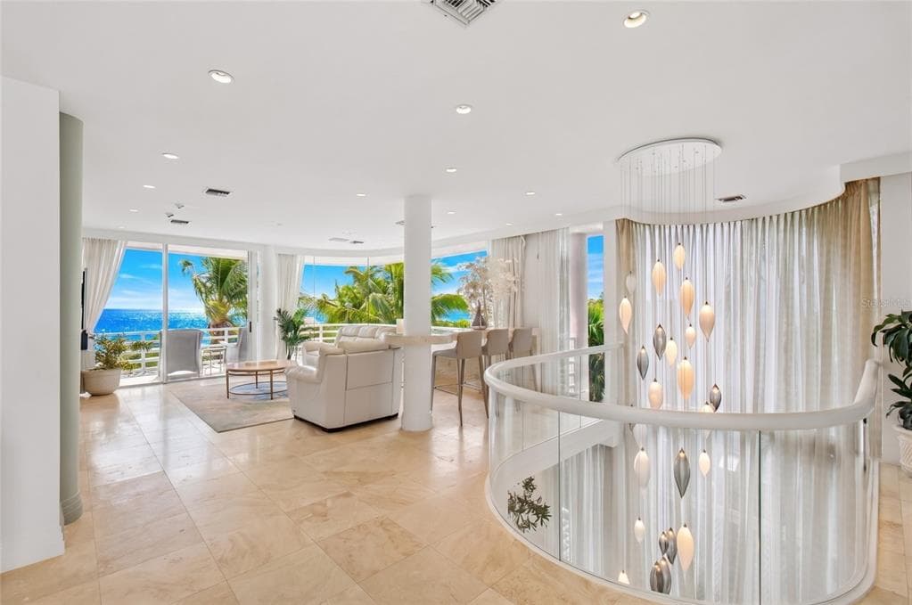 648 BEACH ROAD photo 17