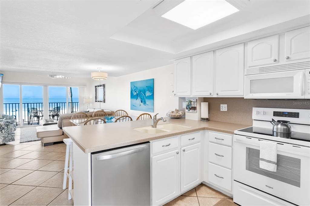 60 GULF BOULEVARD 203 photo 12
