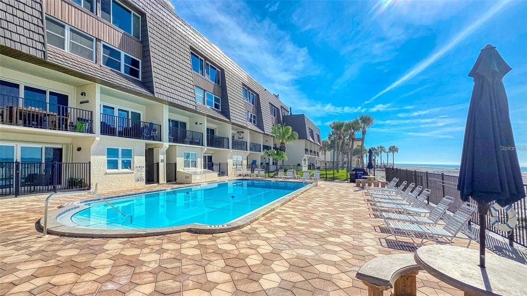 60 GULF BOULEVARD #203 4