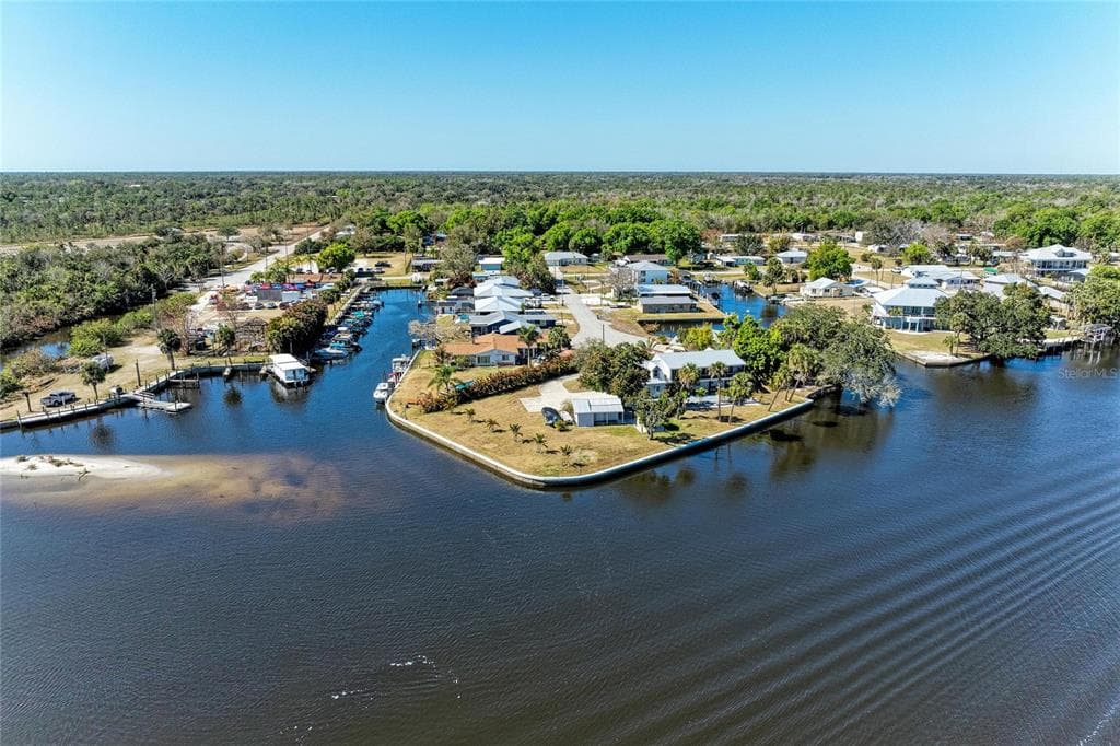 9610 SW YACHT DRIVE photo 2