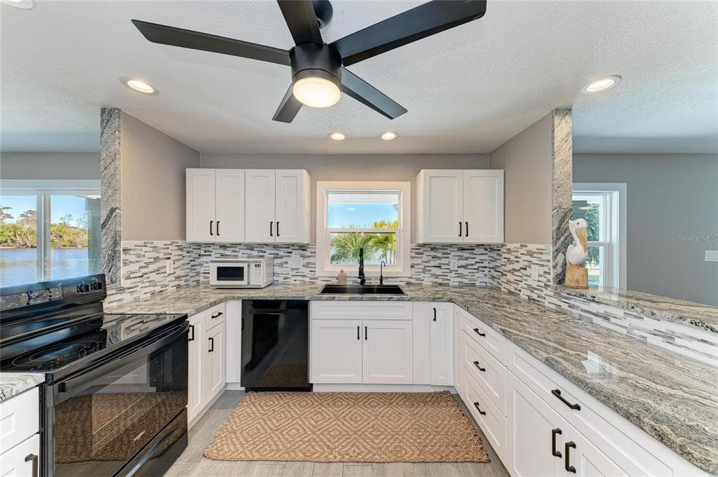 9610 SW YACHT DRIVE photo 17