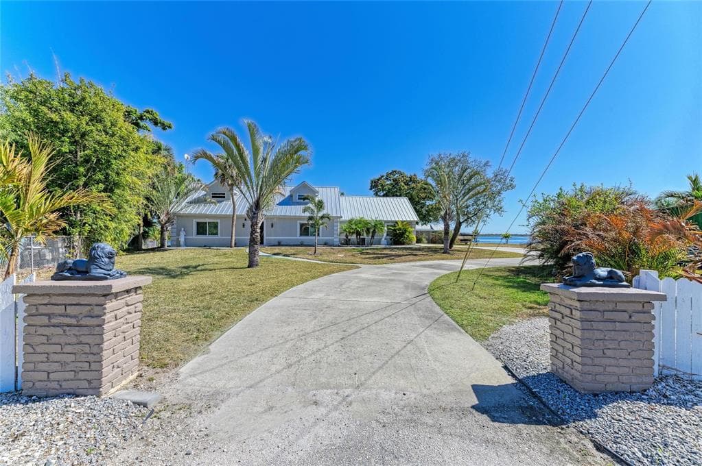 9610 SW YACHT DRIVE photo 5