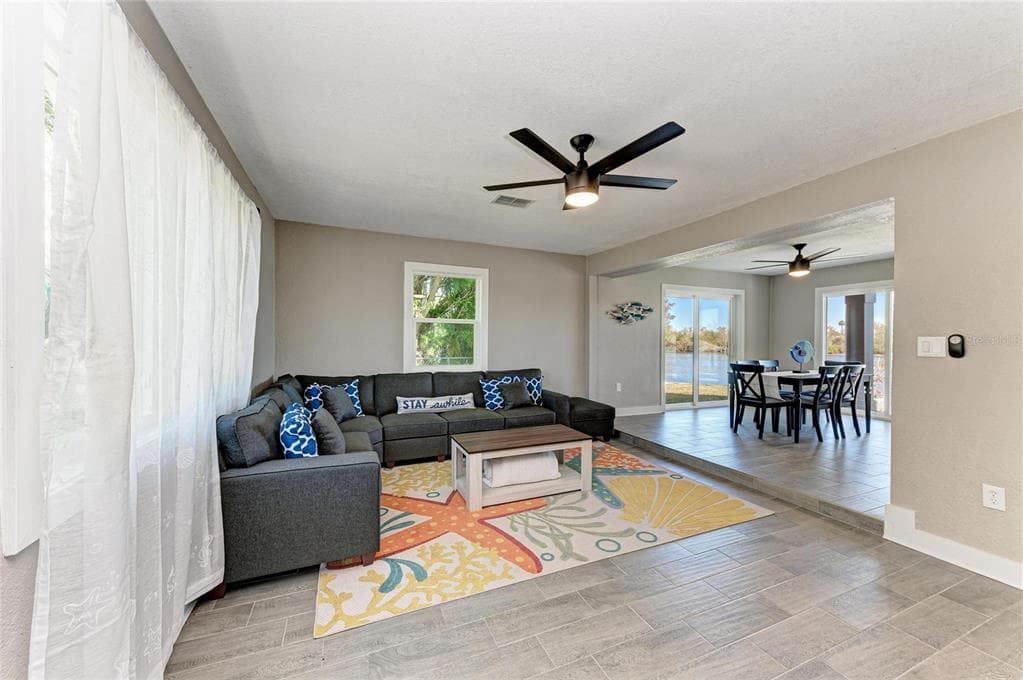 9610 SW YACHT DRIVE photo 9
