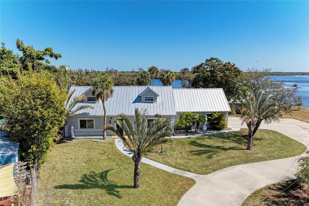 9610 SW YACHT DRIVE photo 4