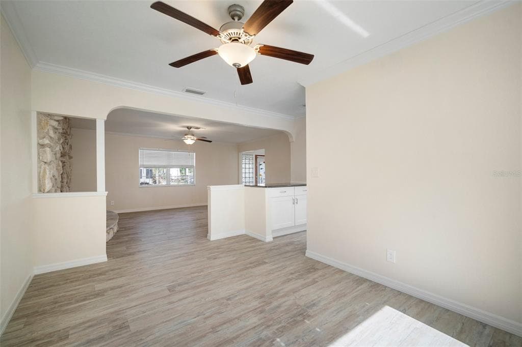910 SPINDLE PALM WAY photo 16