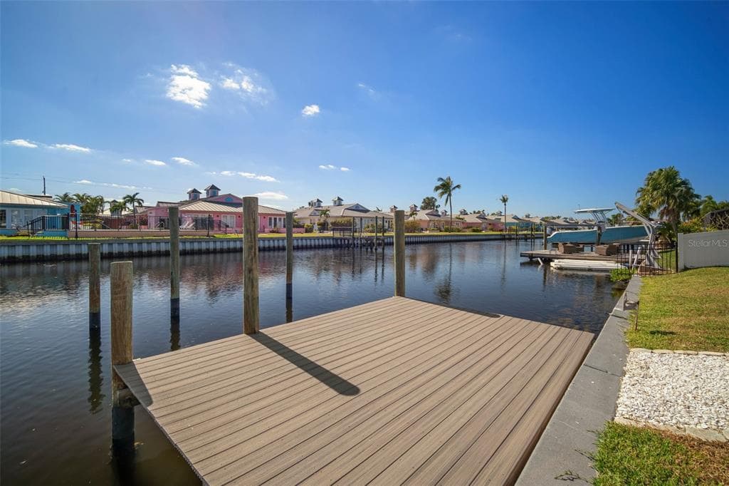 910 SPINDLE PALM WAY photo 22