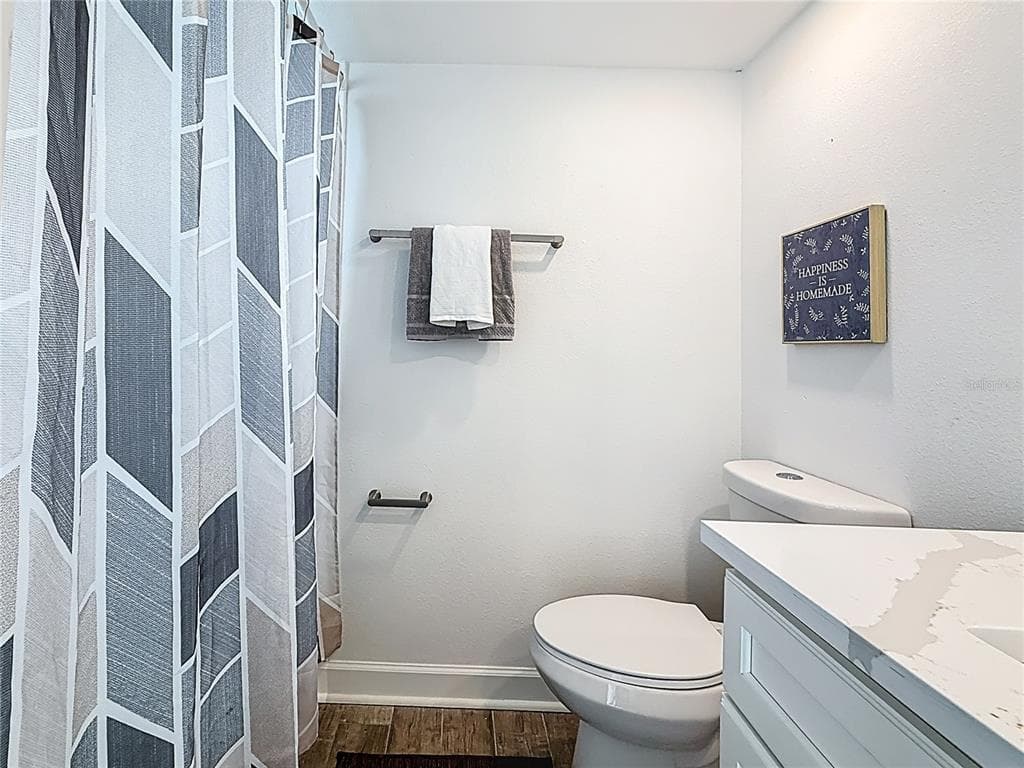 4550 COVE CIRCLE 106 photo 25
