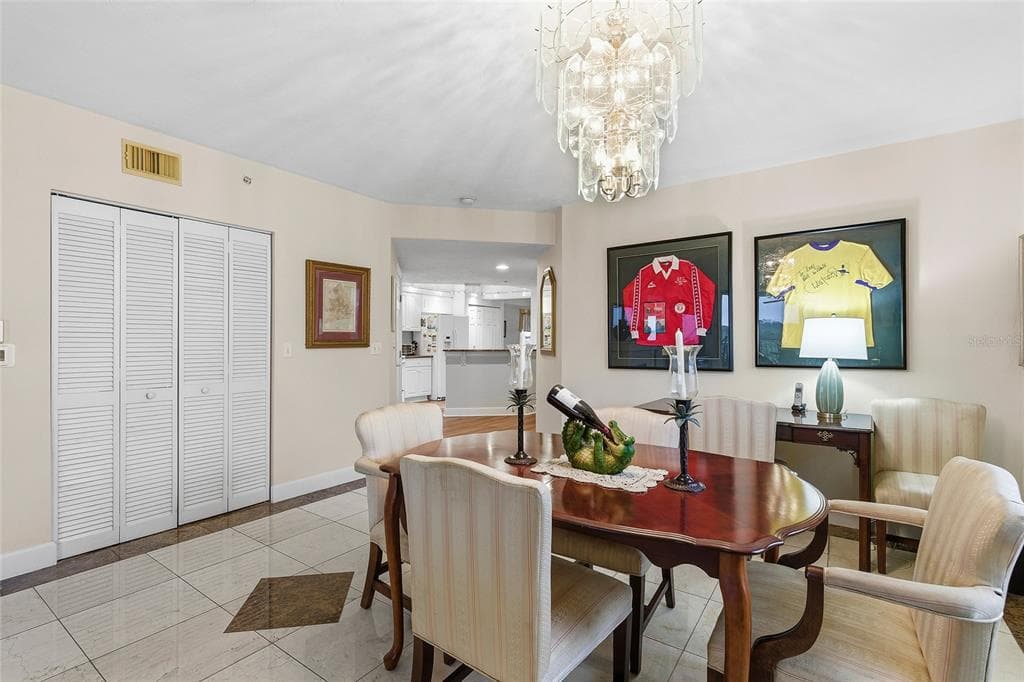 426 BOUCHELLE DRIVE 301 photo 17