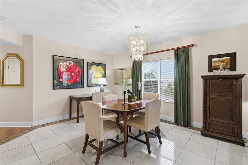 426 BOUCHELLE DRIVE 301 photo 16