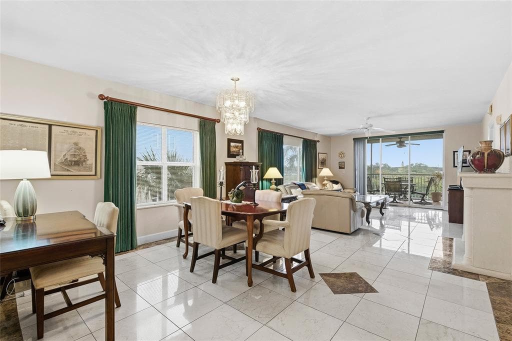 426 BOUCHELLE DRIVE 301 photo 11