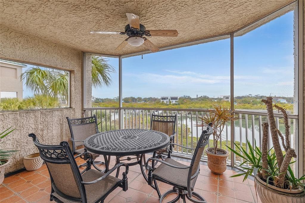426 BOUCHELLE DRIVE 301 photo 19