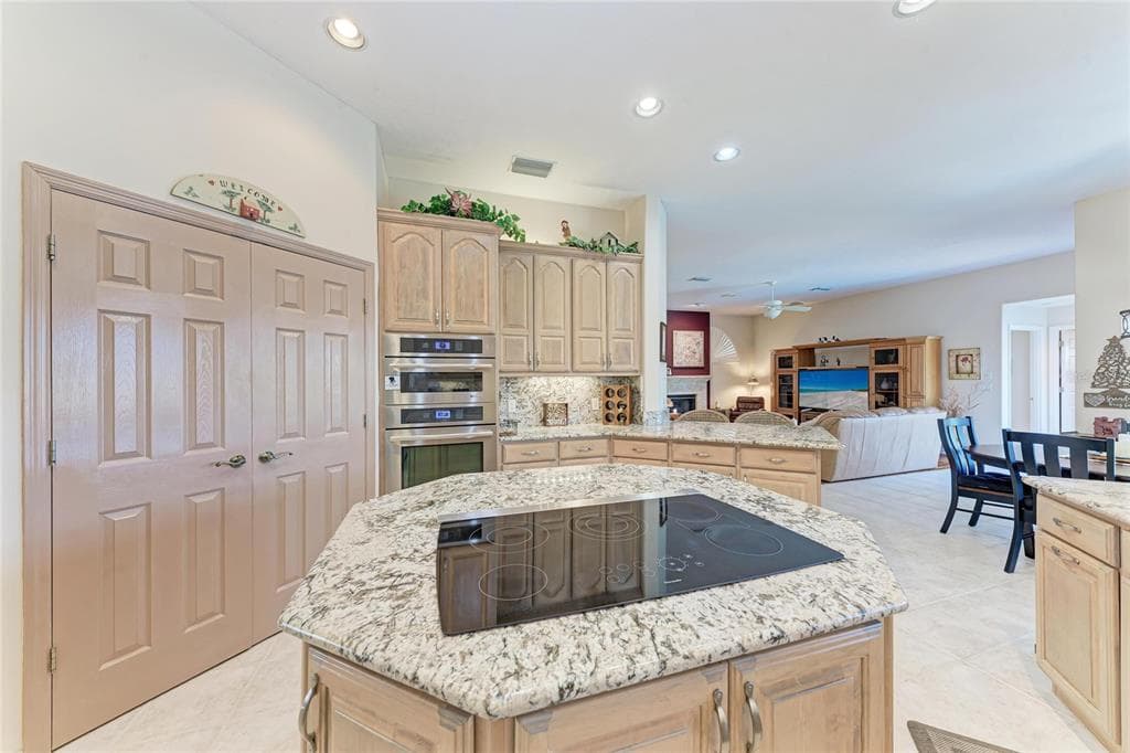 8383 CYPRESS HOLLOW DRIVE photo 15