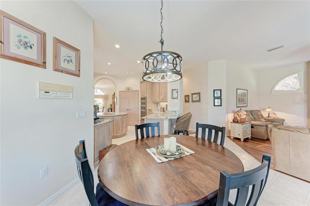 8383 CYPRESS HOLLOW DRIVE photo 21