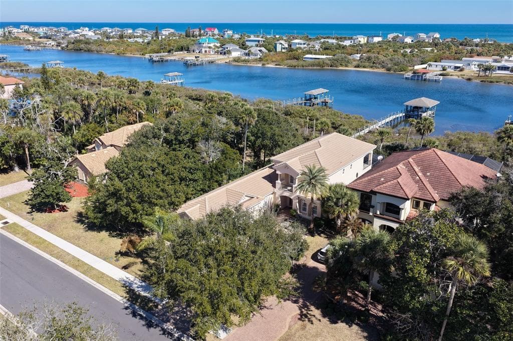 11 S RIVERWALK DRIVE photo 2