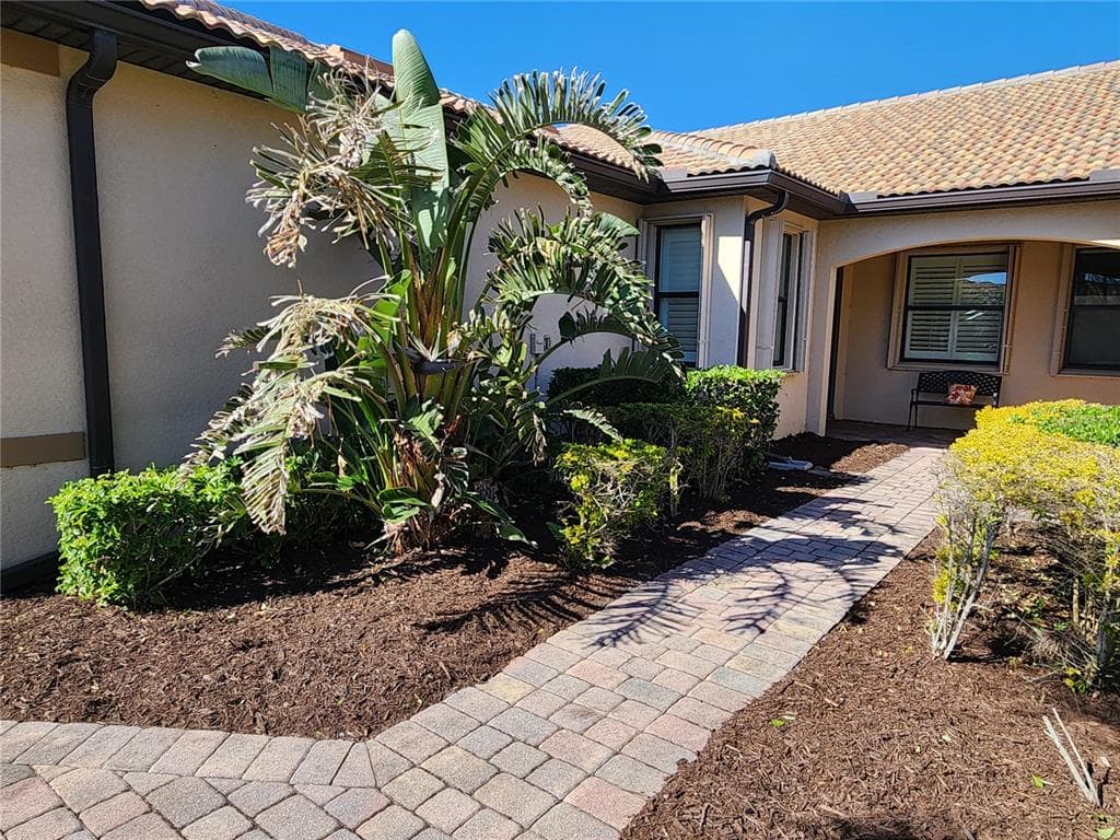 13892 ALAFAYA STREET photo 2
