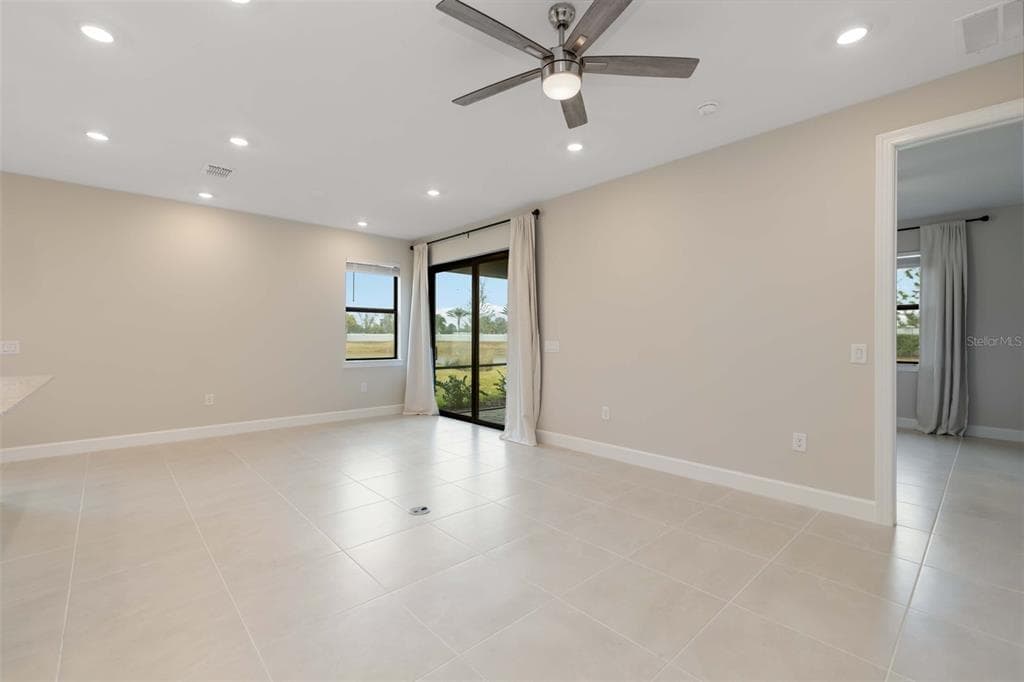 5811 SILVERSIDE PINE COURT photo 19