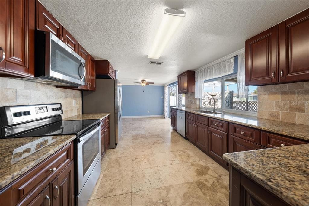 4025 SAIL DRIVE photo 9