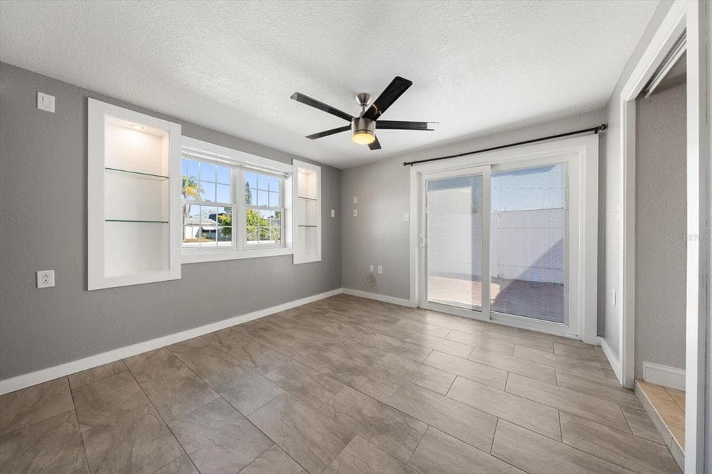 4025 SAIL DRIVE photo 19