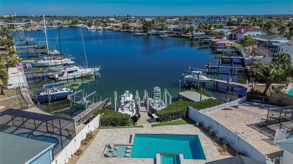 6404 LAKE SUNRISE DRIVE photo 3