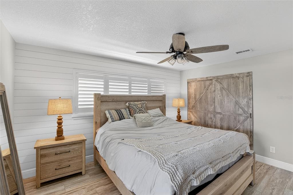 6404 LAKE SUNRISE DRIVE photo 25