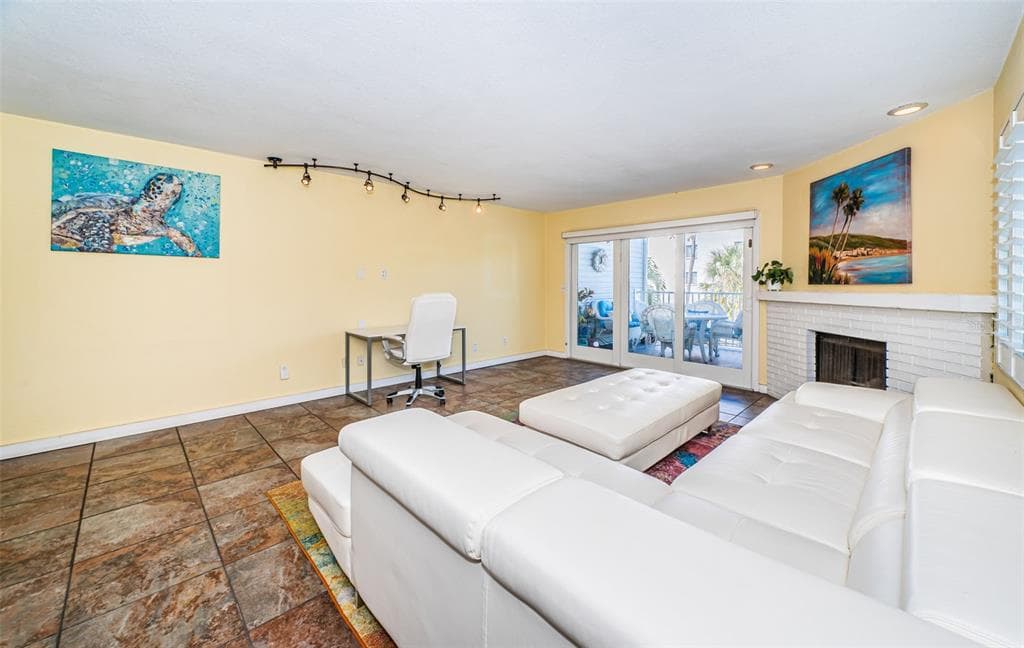 12274 1ST STREET W 8 photo 12