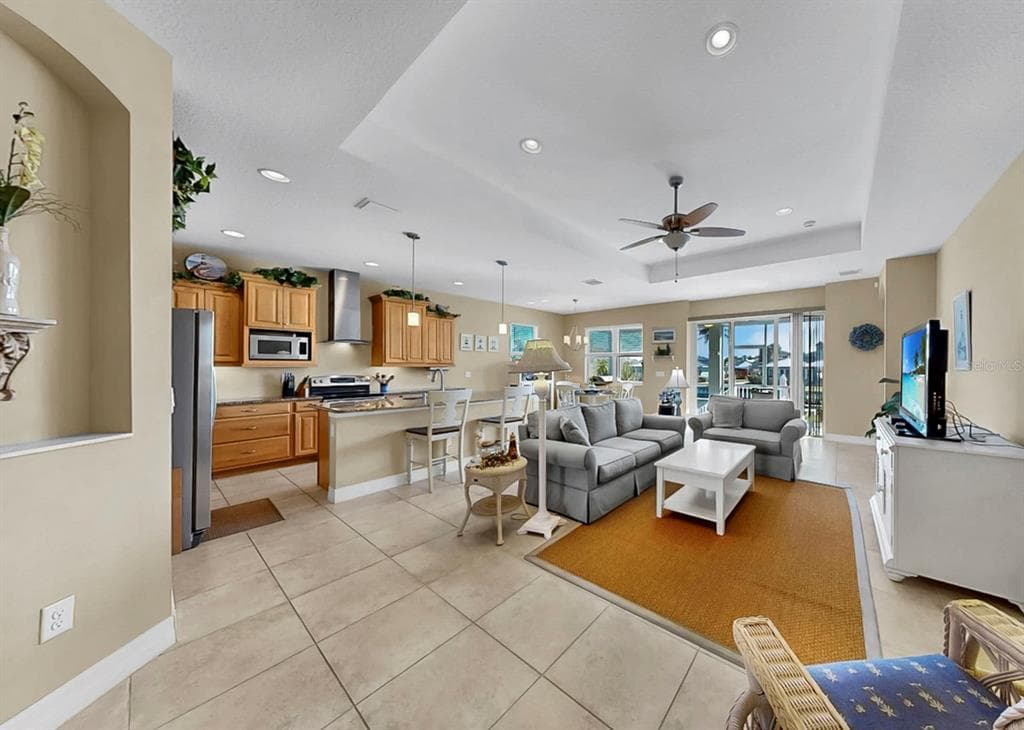 916 SPINDLE PALM WAY photo 10