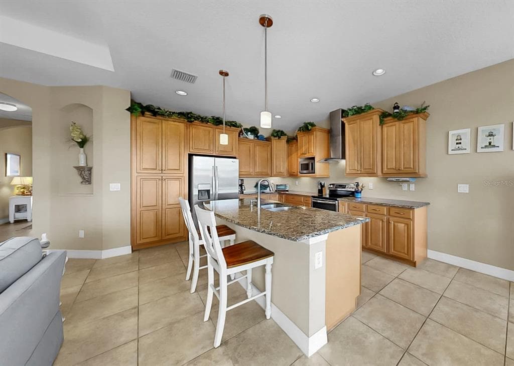 916 SPINDLE PALM WAY photo 11