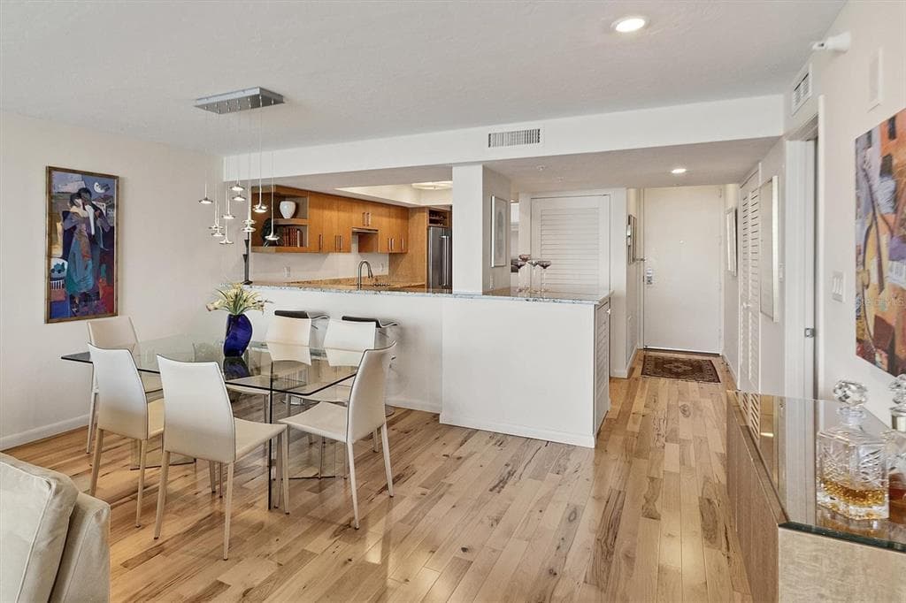 988 BLVD OF THE ARTS 1816 photo 19