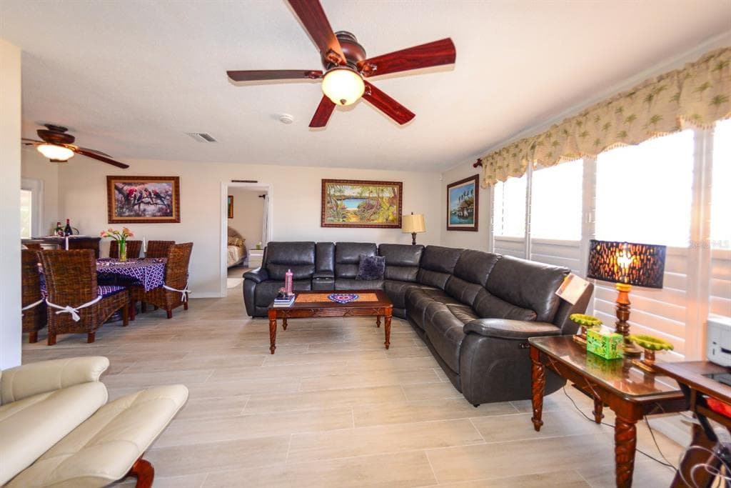 190 CASA LANE photo 6