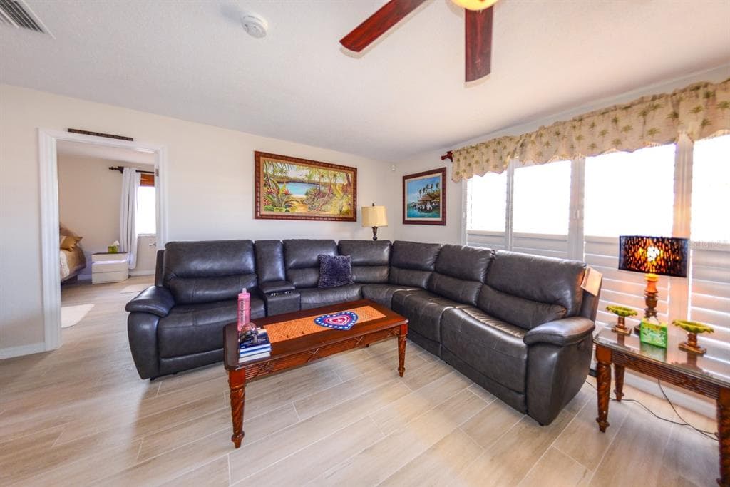 190 CASA LANE photo 7