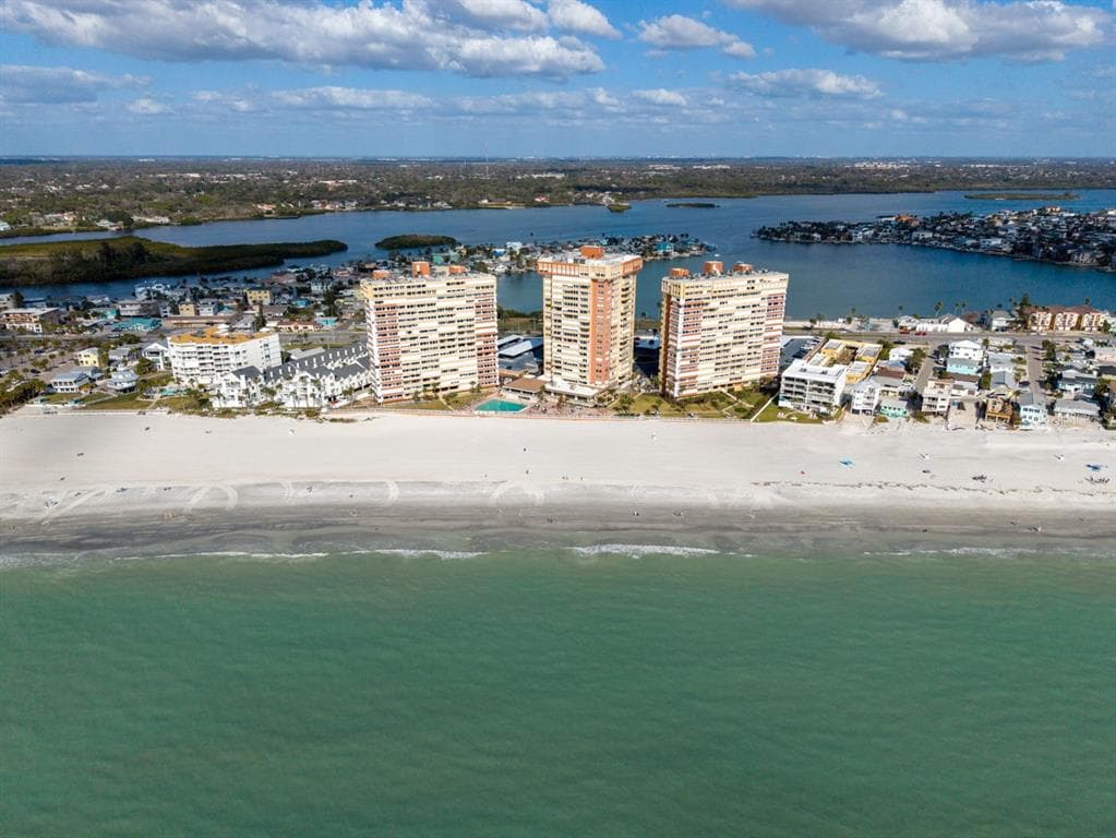 17900 GULF BOULEVARD 12A photo 2
