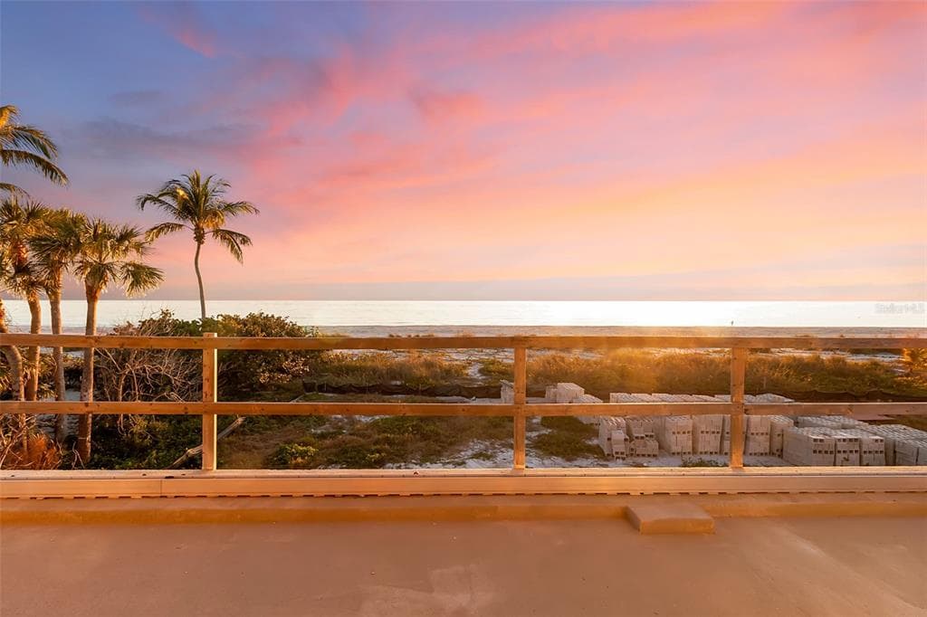 5965 GULF OF MEXICO DRIVE photo 25