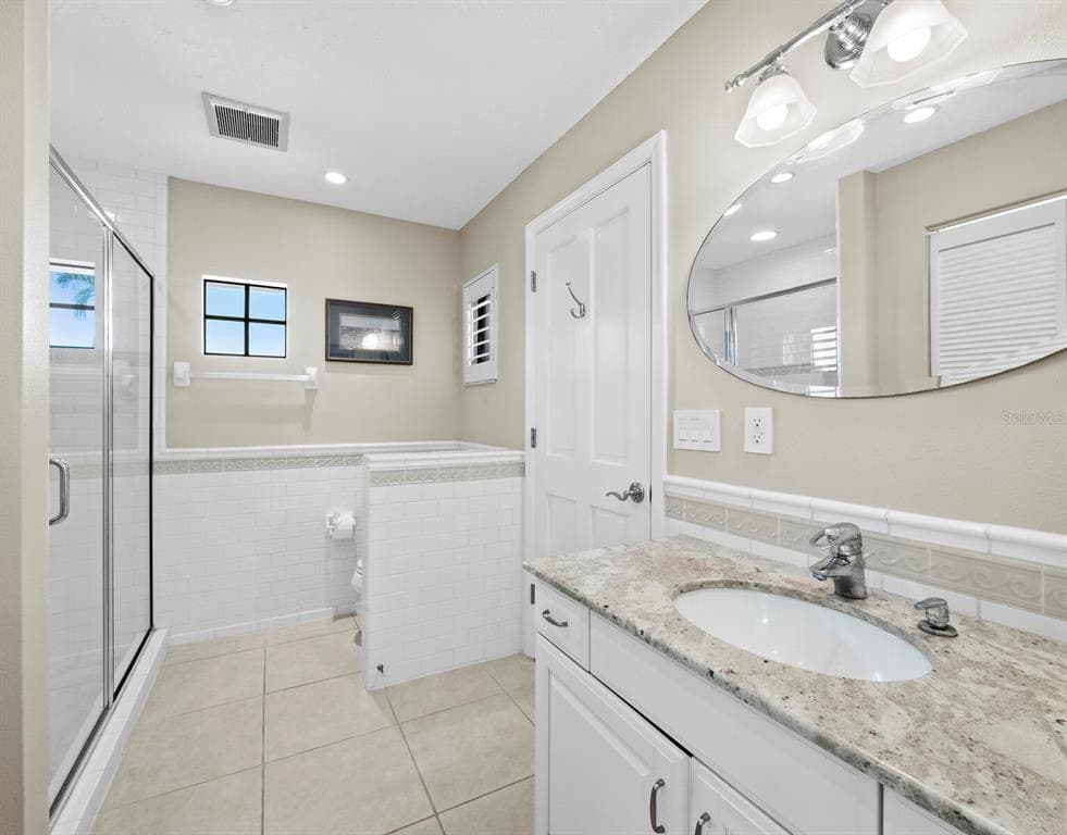 5970 EMERALD HARBOR DRIVE photo 24
