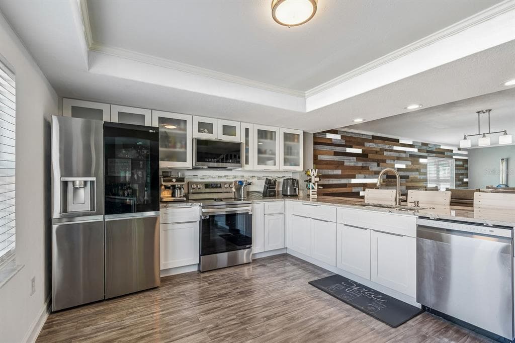 1117 PINELLAS BAYWAY S 301 photo 15