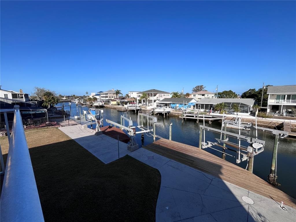 6531 LOUISE COURT photo 15