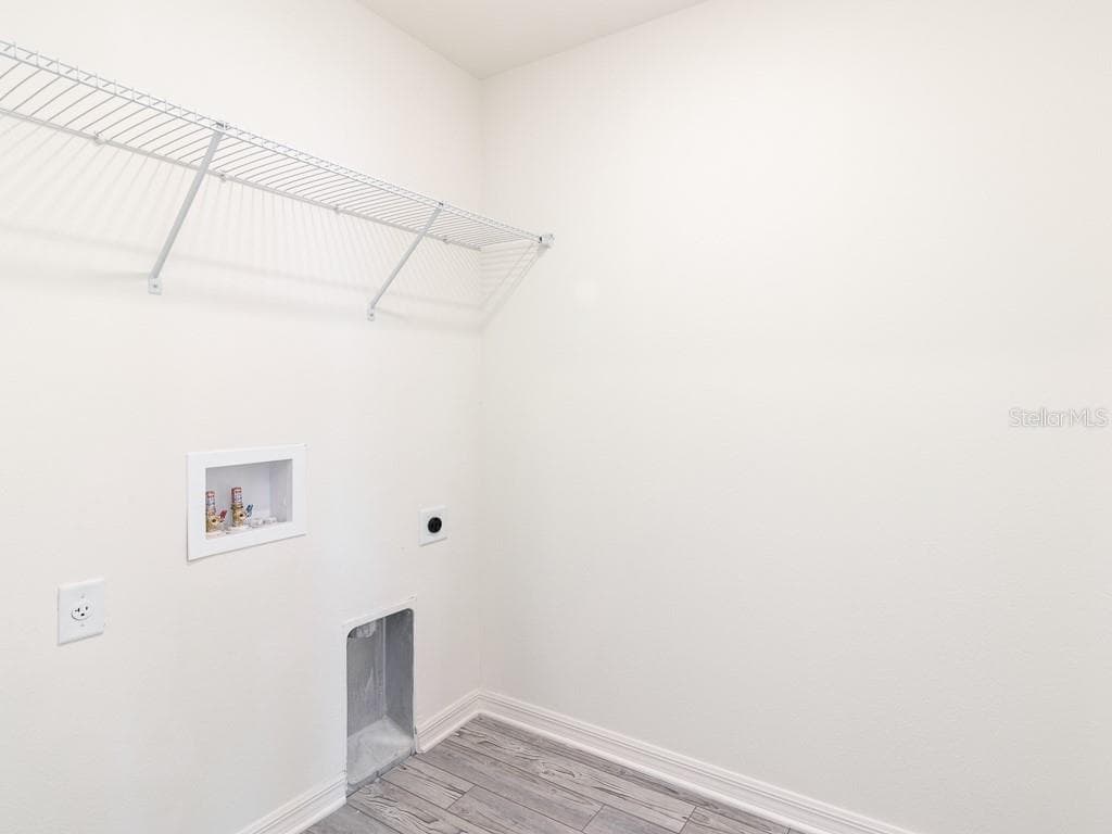 1359 HAGERICK LANE photo 13