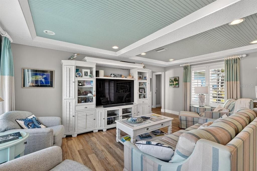 272 OCEAN PALM DRIVE photo 9