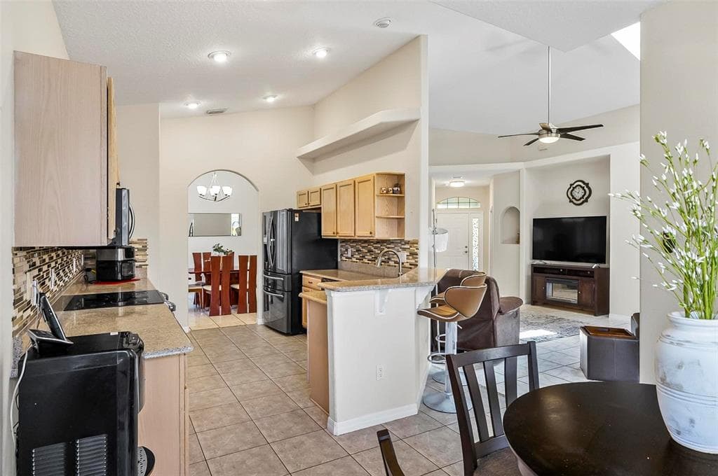 19 RAINTREE CIRCLE photo 16