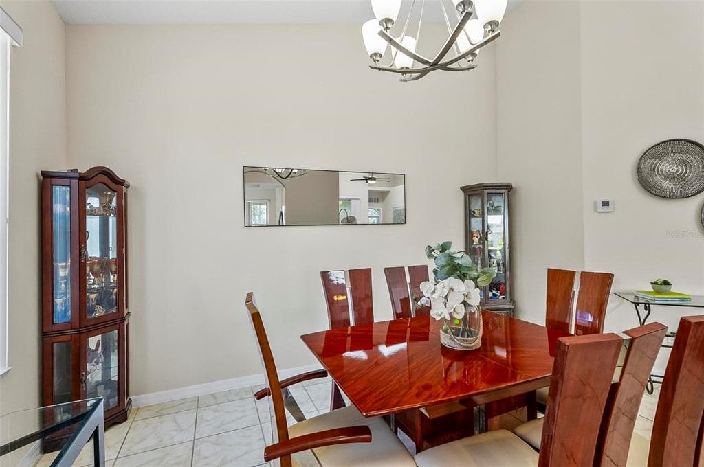 19 RAINTREE CIRCLE photo 12