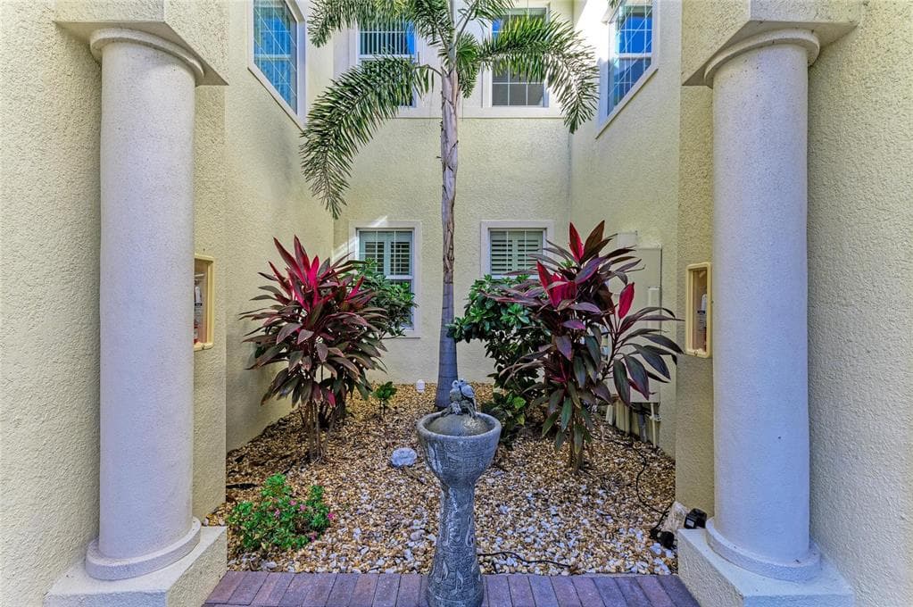 1246 RIVERSCAPE STREET photo 7