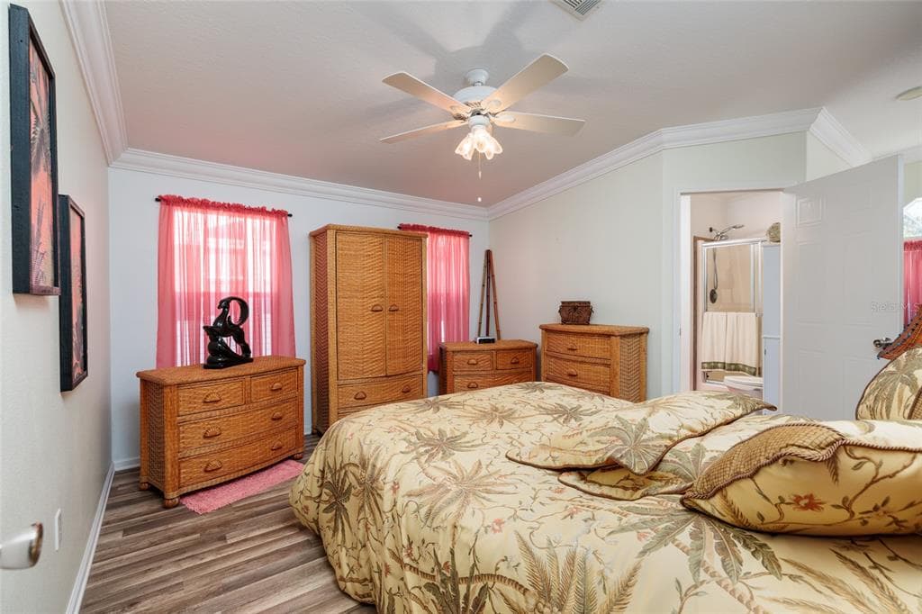 134 AMERICANA COURT NE 216 photo 15