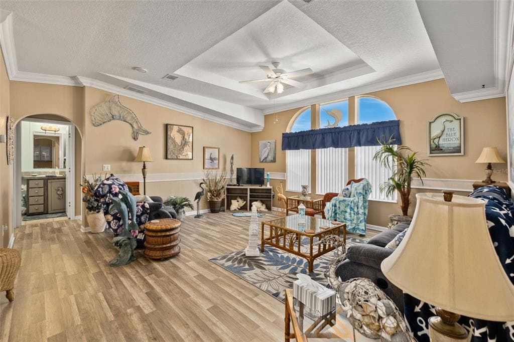 134 AMERICANA COURT NE 216 photo 11