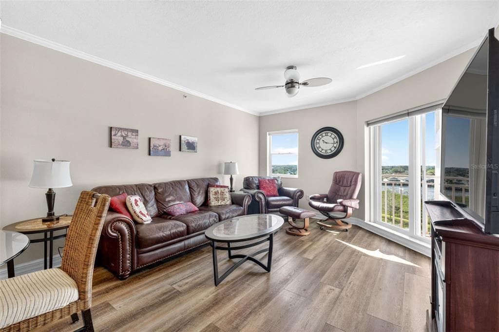 4516 SEAGULL DRIVE 714 photo 17