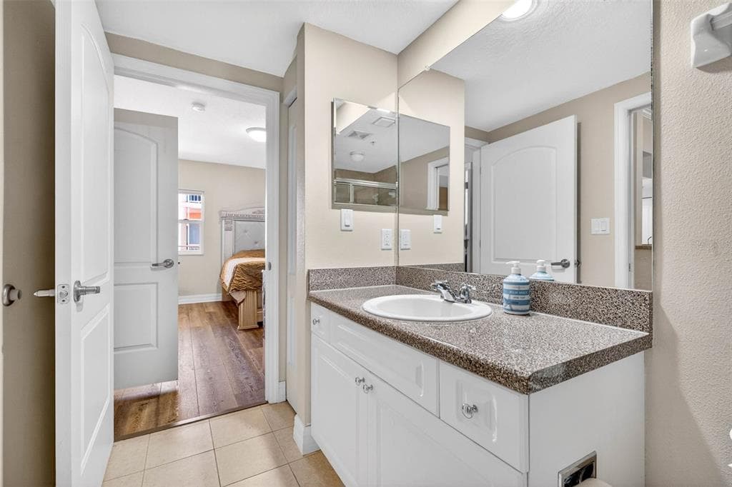 4516 SEAGULL DRIVE 714 photo 24