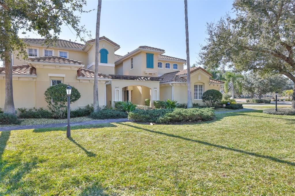 2207 S PEBBLE BEACH BOULEVARD photo 5